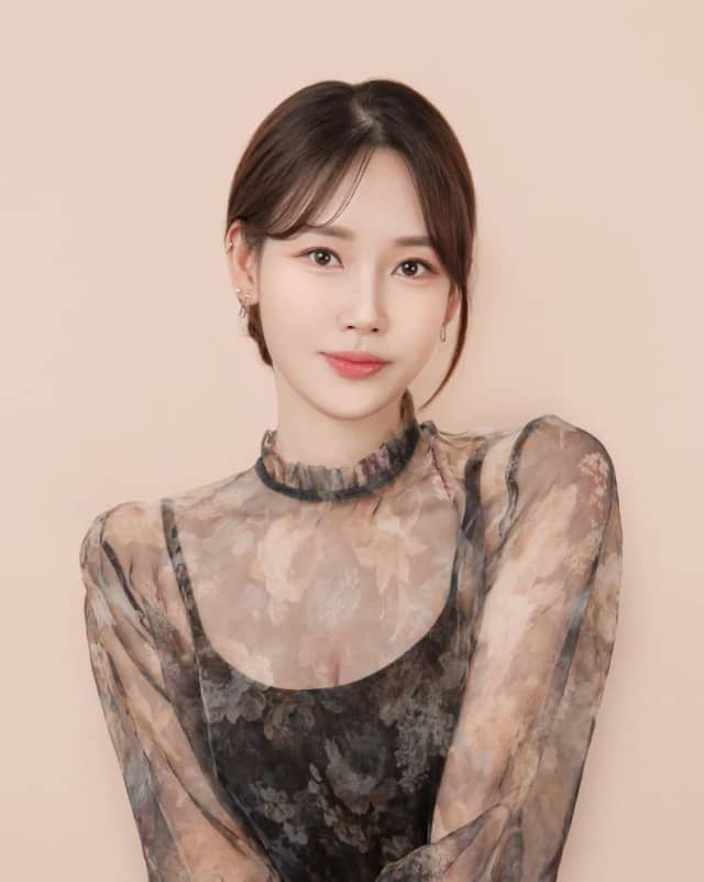 Kissum Makeup