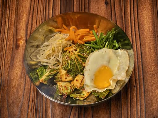 Cơm trộn dầu mè rang