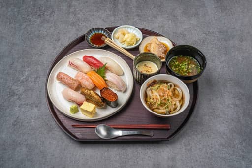 おまかせ寿司コース(ランチメニュー)
